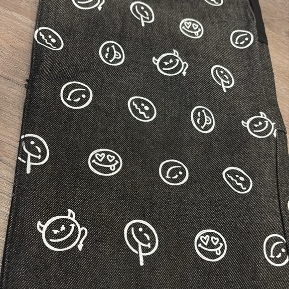 FINESSE wide leg/straight jeans - Picture 2 of 9